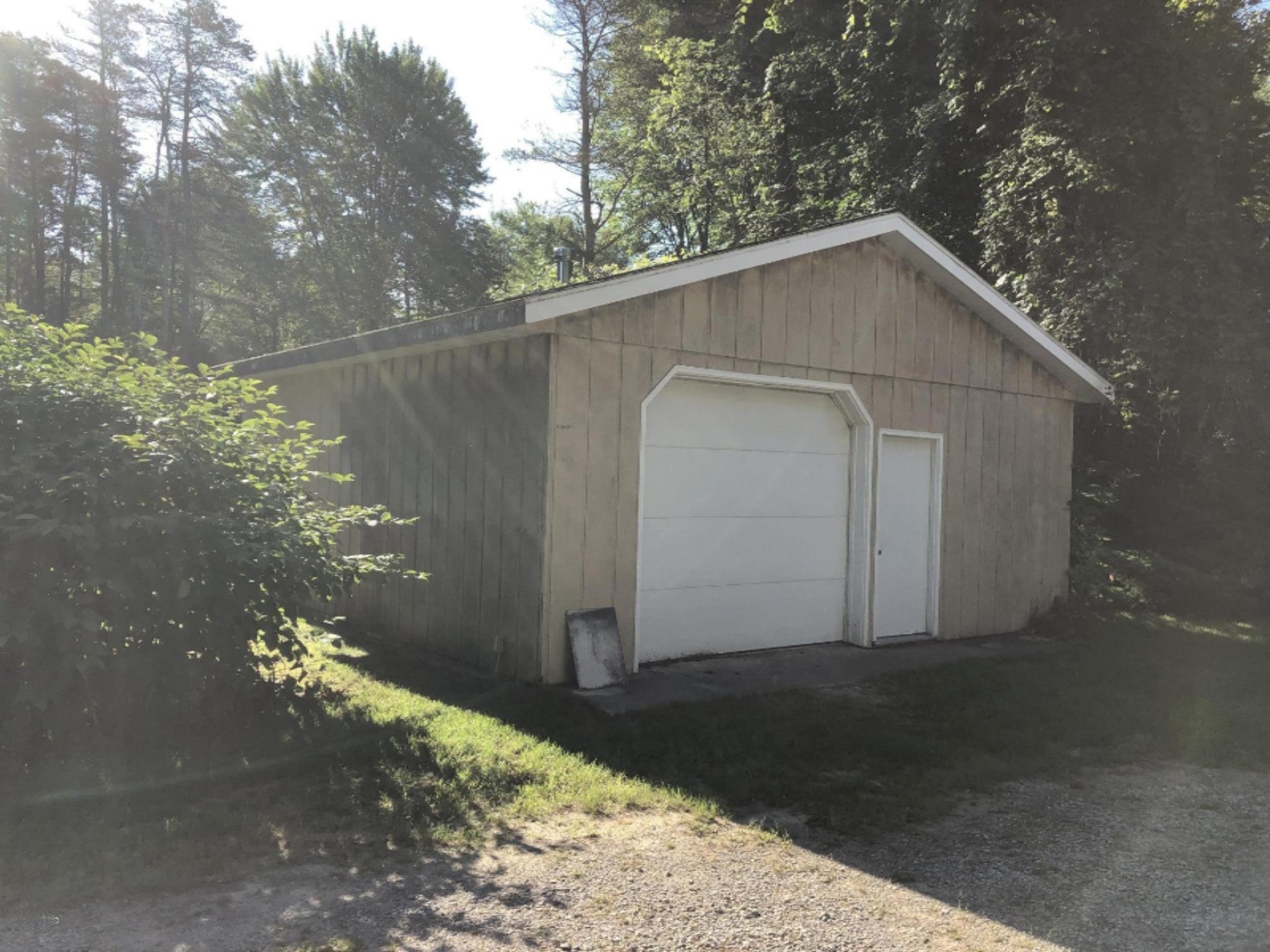 6167 Farr Road Fruitport, MI 49415 - Photo 2 of 9 IMG_0995