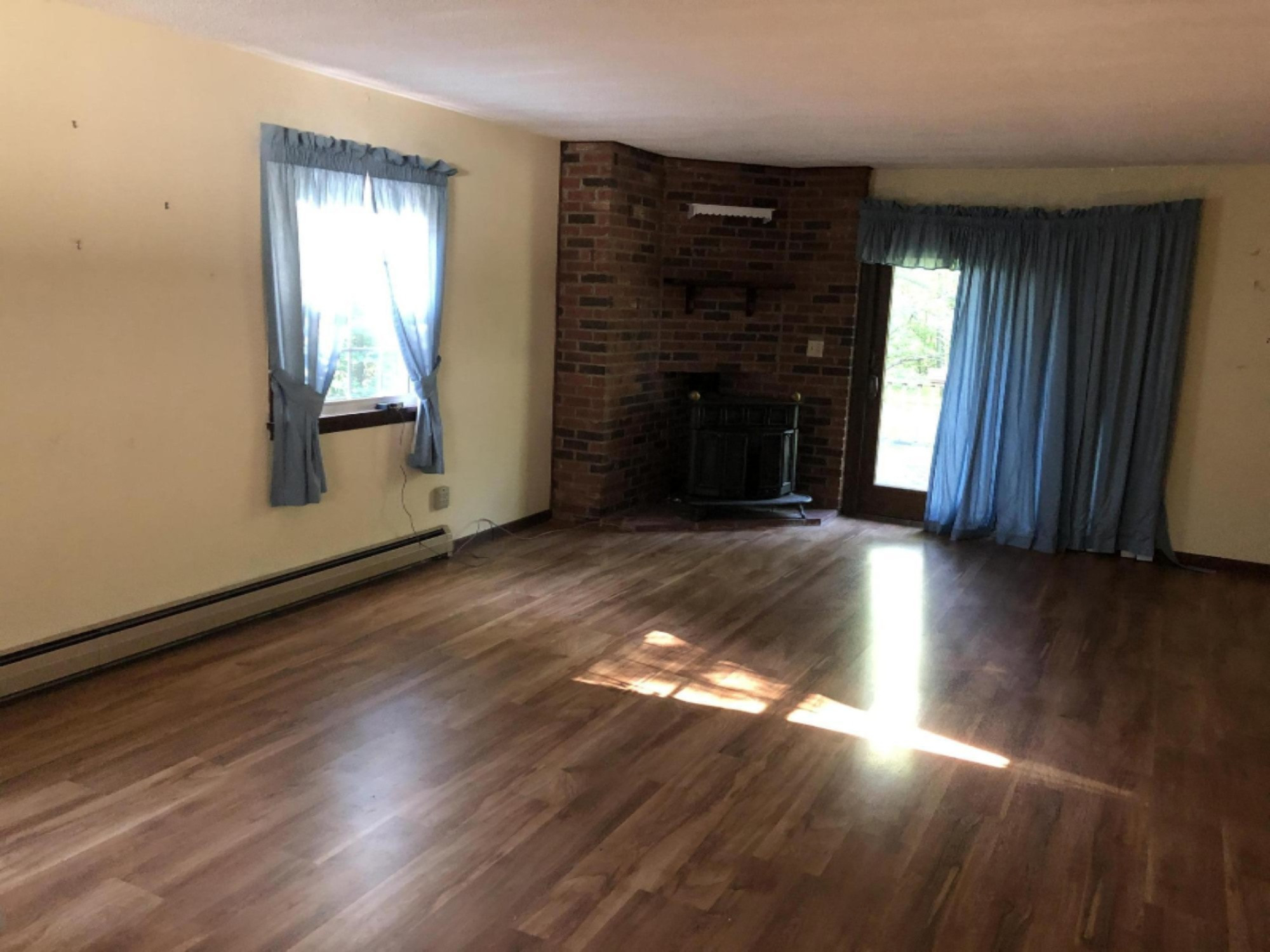 6167 Farr Road Fruitport, MI 49415 - Photo 3 of 9 IMG_1001