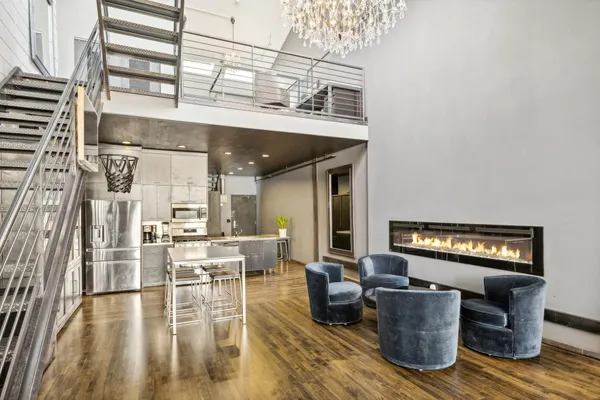 $4,495 | 801 North Washington Avenue, Unit 320, Minneapolis, MN 55401