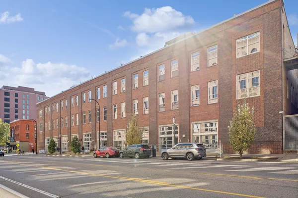 $4,495 | 801 North Washington Avenue, Unit 320, Minneapolis, MN 55401