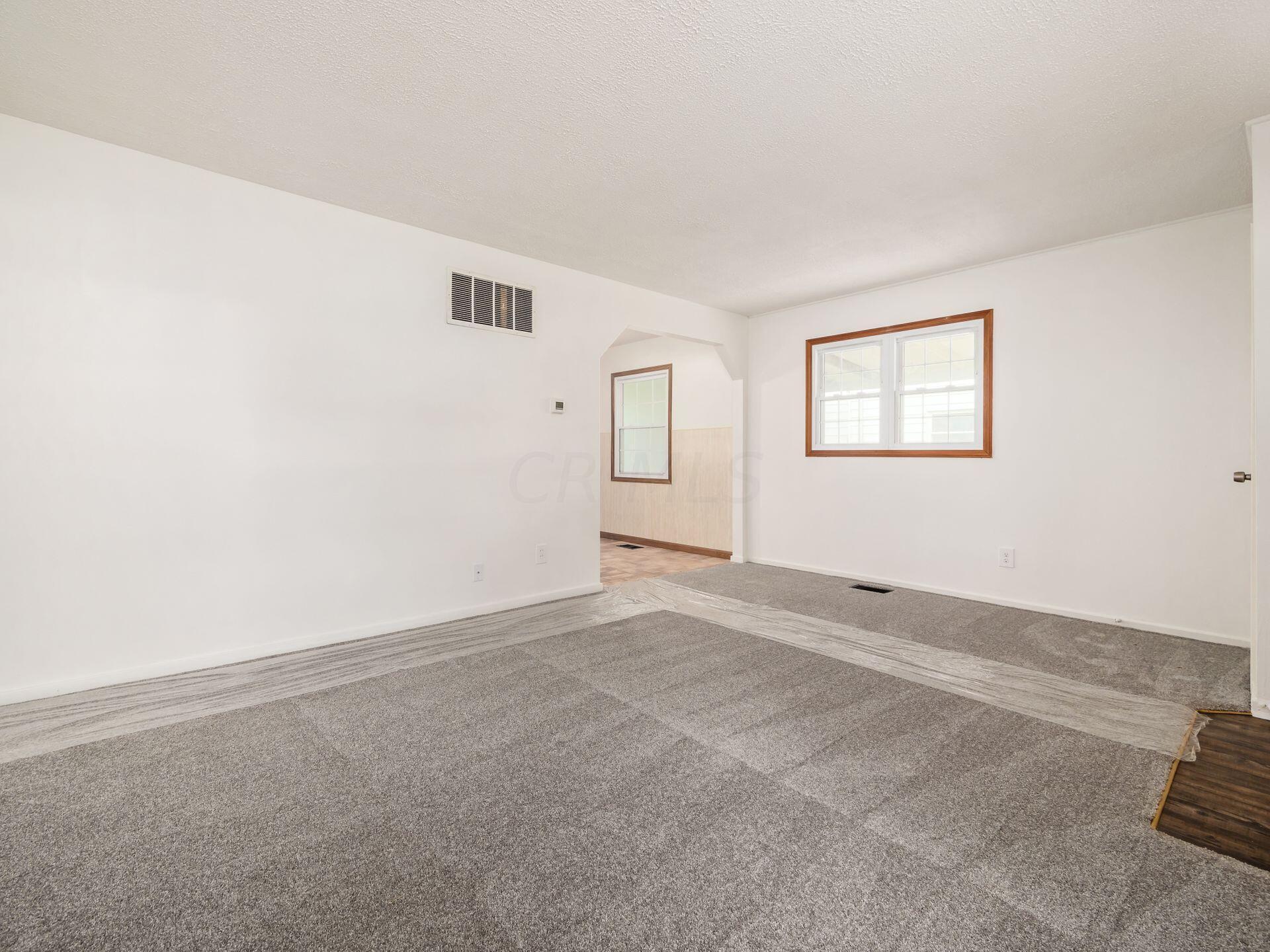 879 Duke Road Columbus, OH 43213 - Photo 5 of 27 010_ Rd Columbus OH 43213 USA