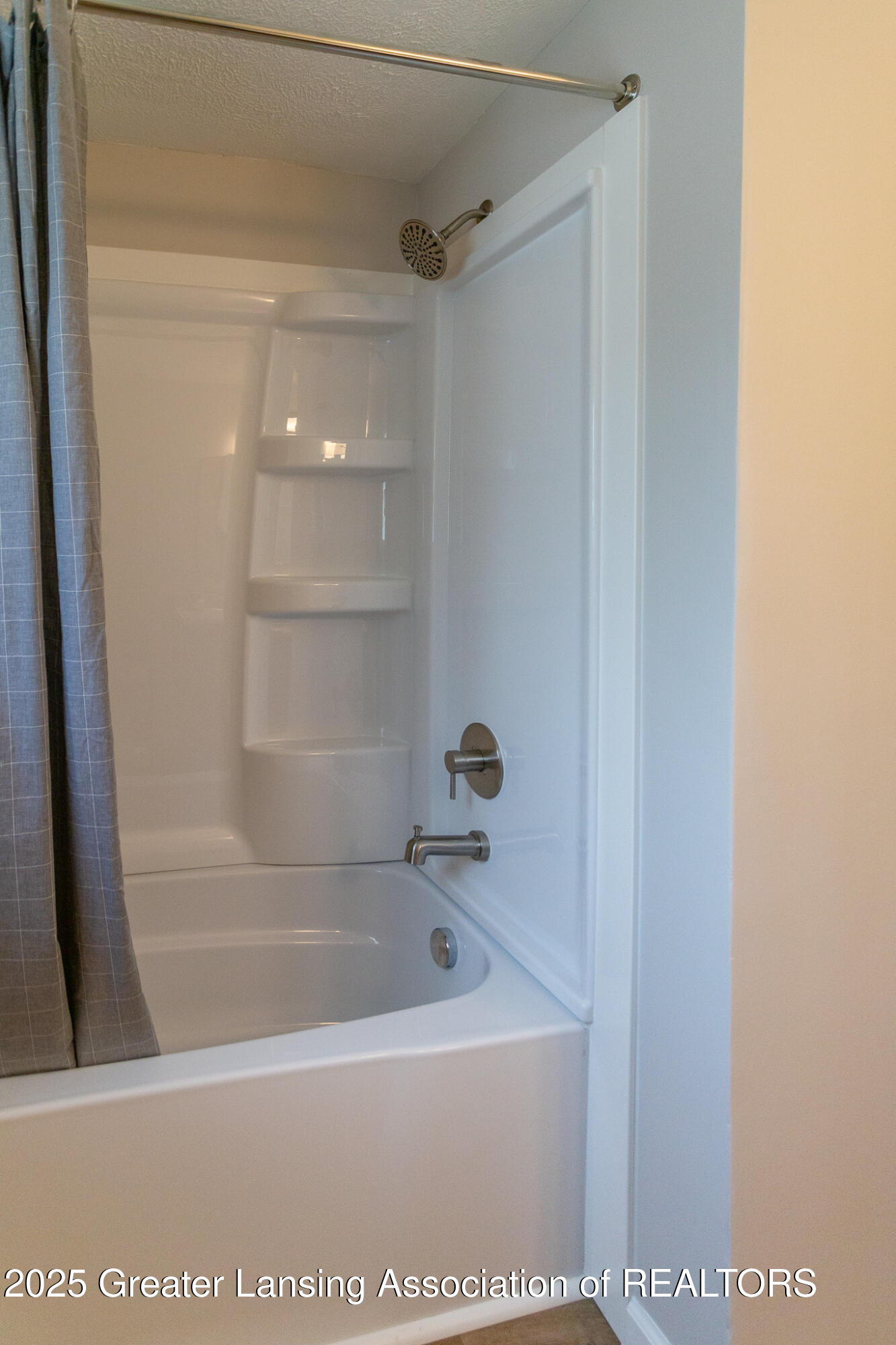 155 North Bridge Street Dimondale, MI 48821 - Photo 19 of 28 155 N Bridge St Bathroom 2