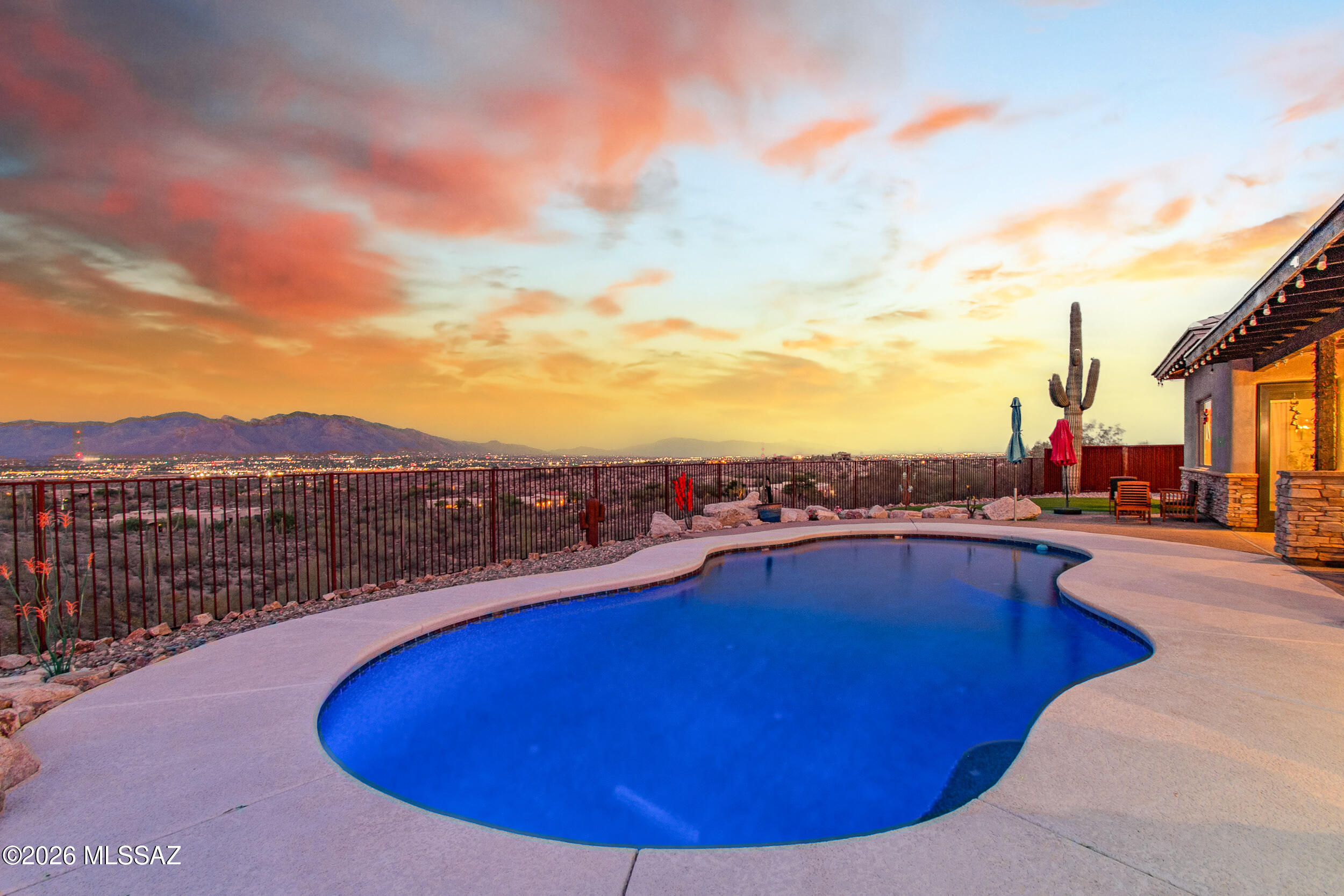 5790 North Abington Road Tucson, AZ 85743 - Photo 7 of 52 021