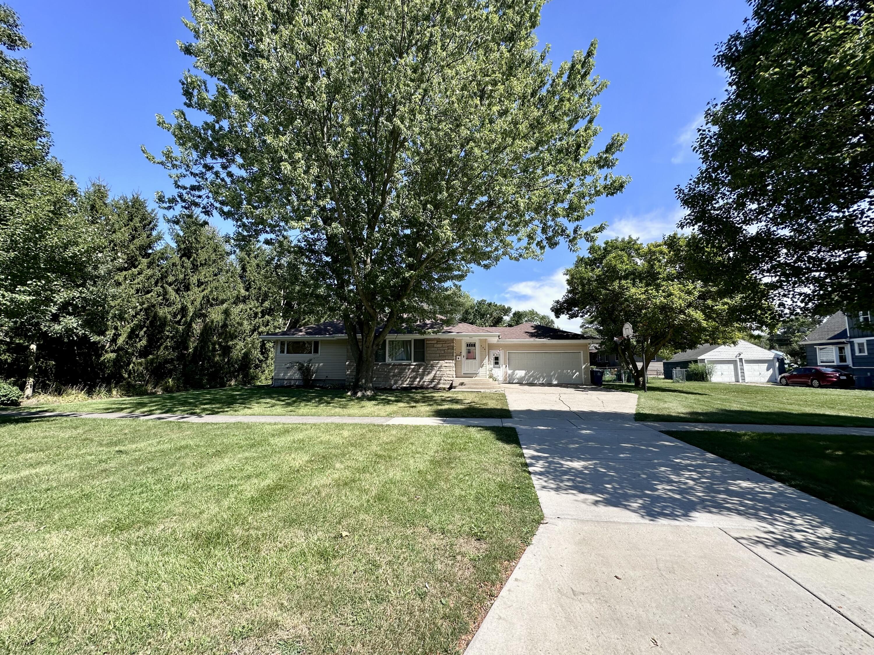 650 South Main Street Crown Point, IN 46307 - Photo 1 of 17 3000x2250