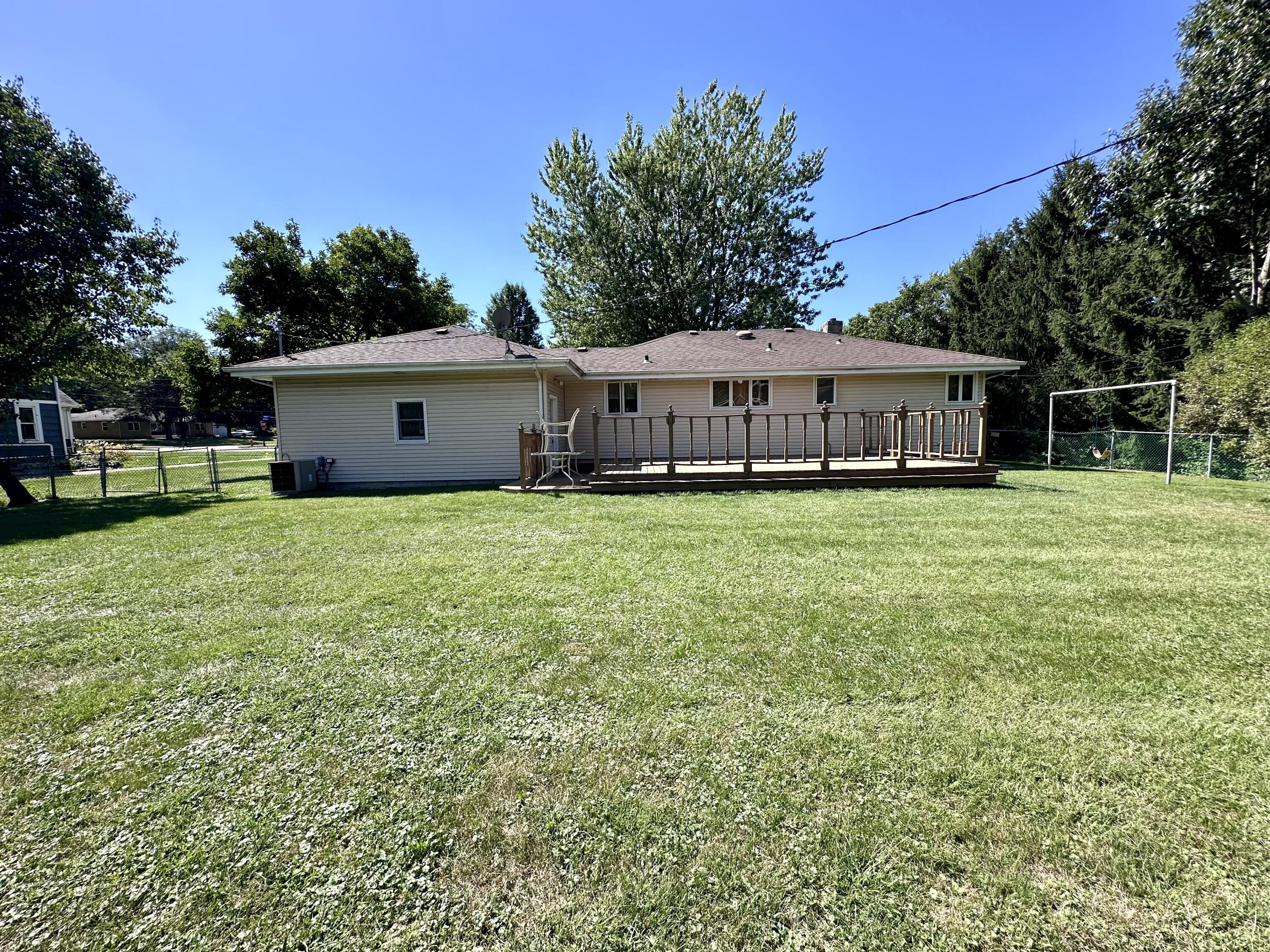 650 South Main Street Crown Point, IN 46307 - Photo 16 of 17 3000x2250