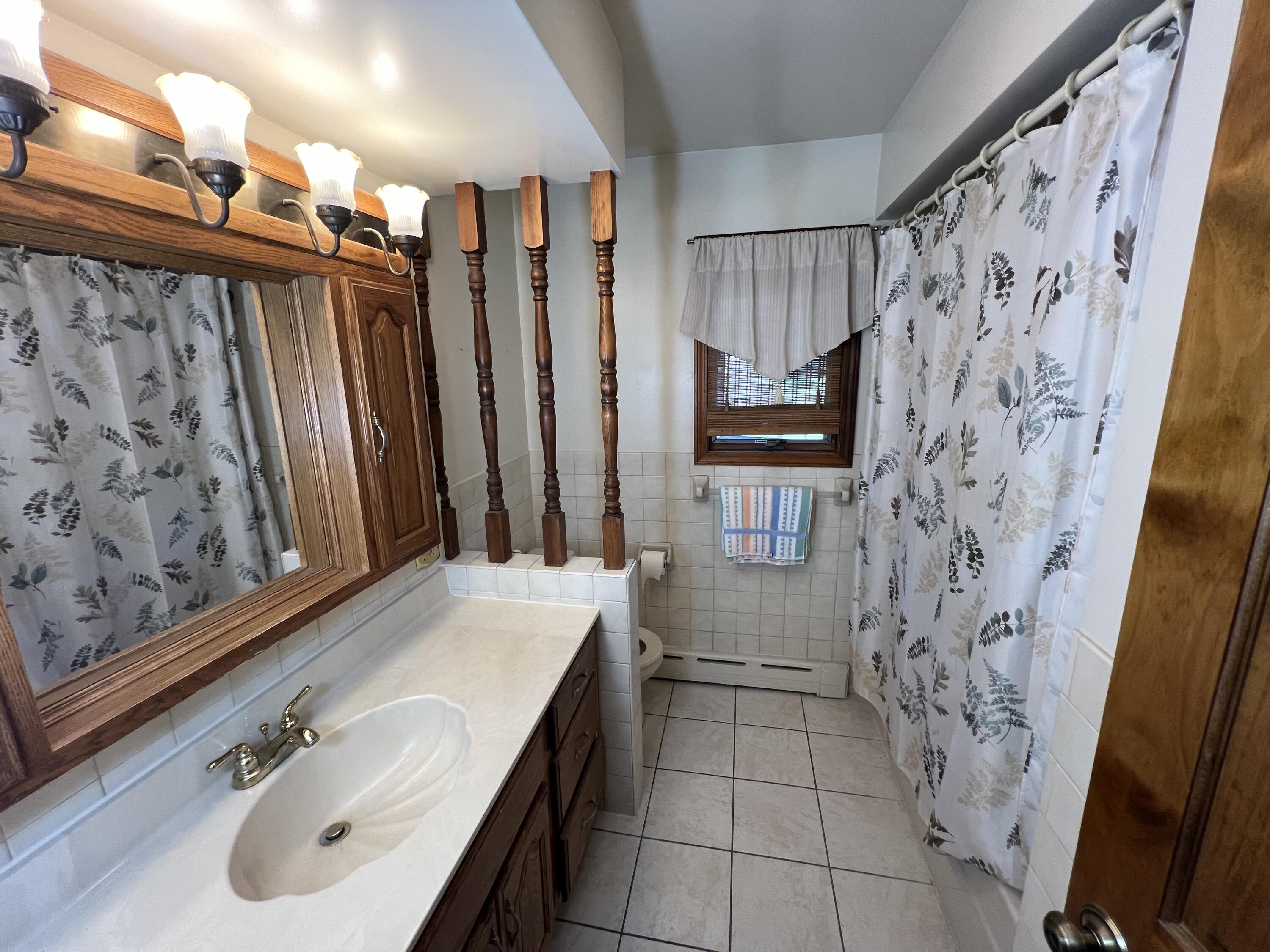 650 South Main Street Crown Point, IN 46307 - Photo 8 of 17 3000x2250