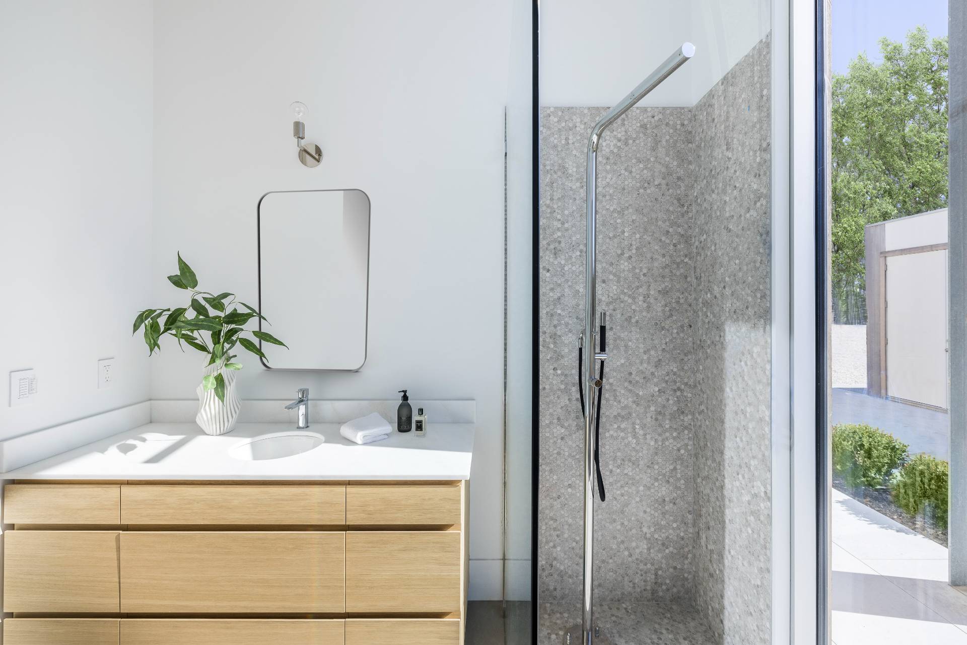 27 Bay Road Quogue, NY 11959 - Photo 21 of 30