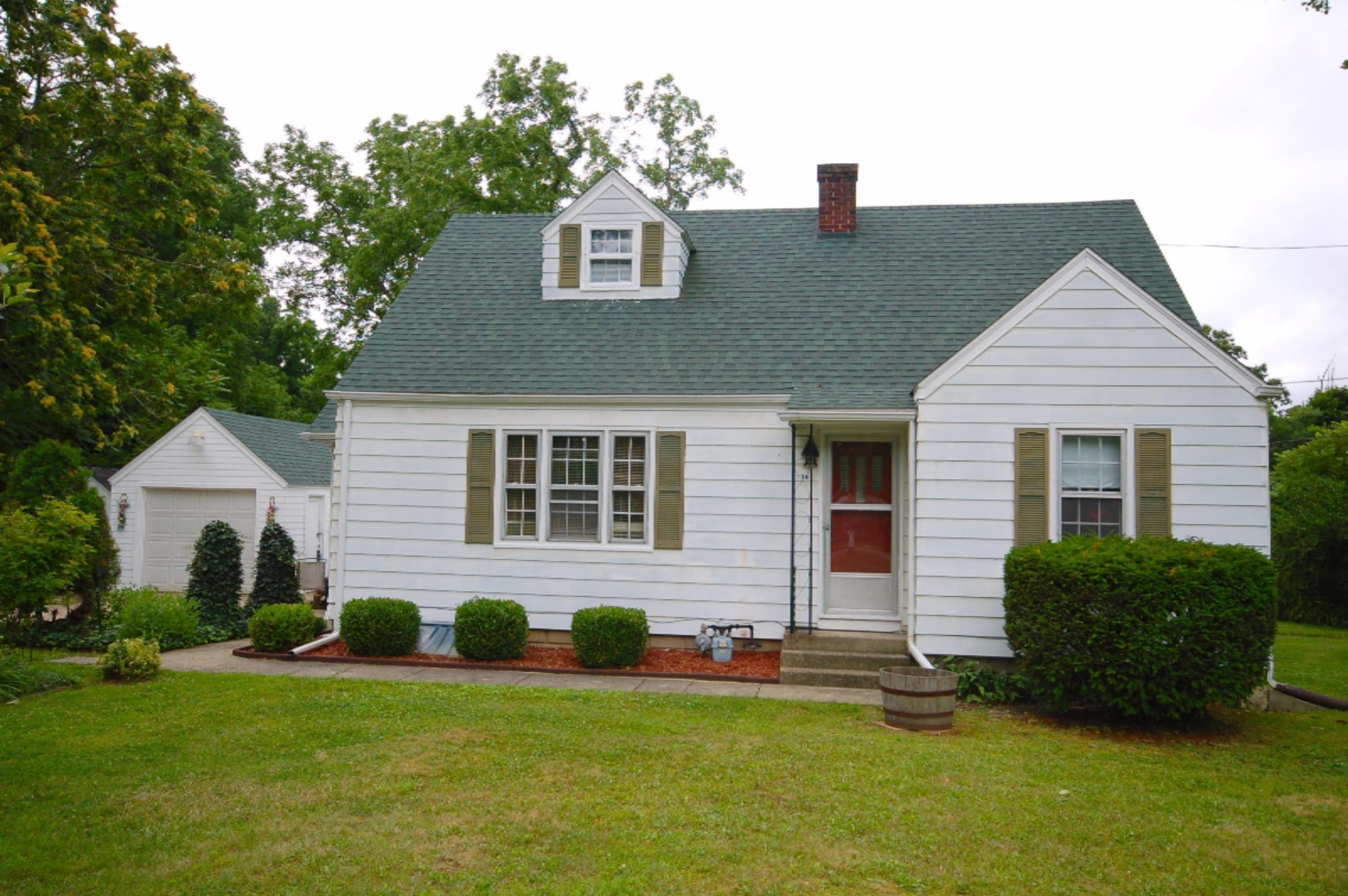 1368 Pipestone Road Benton Harbor, MI 49022 - Photo 1 of 21 1368_PipestoneRd_01