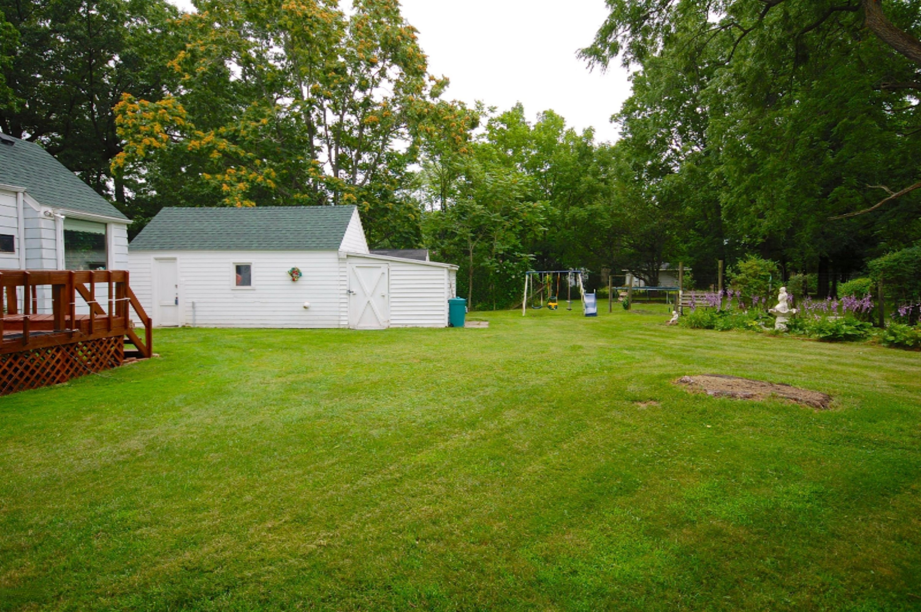 1368 Pipestone Road Benton Harbor, MI 49022 - Photo 5 of 21 1368_PipestoneRd_06
