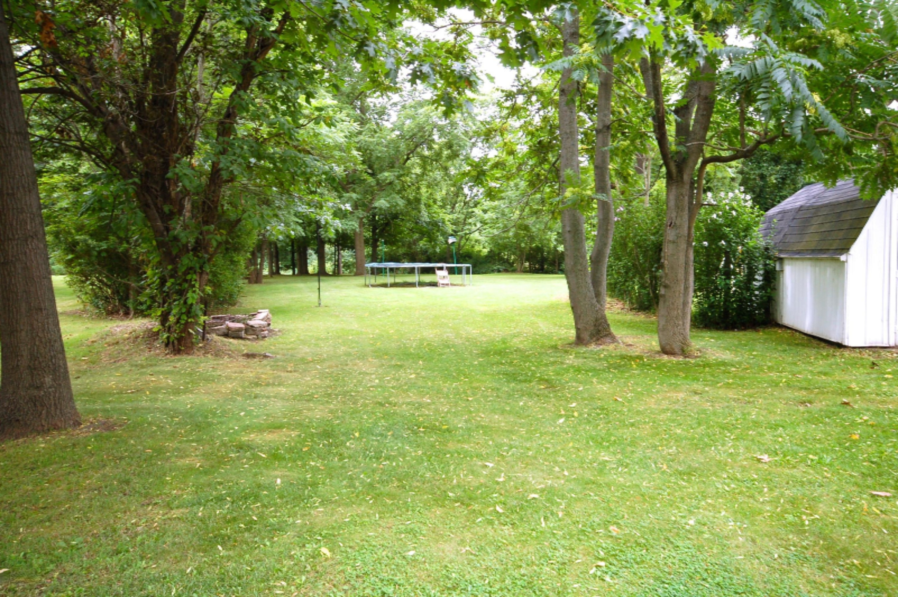 1368 Pipestone Road Benton Harbor, MI 49022 - Photo 6 of 21 1368_PipestoneRd_02