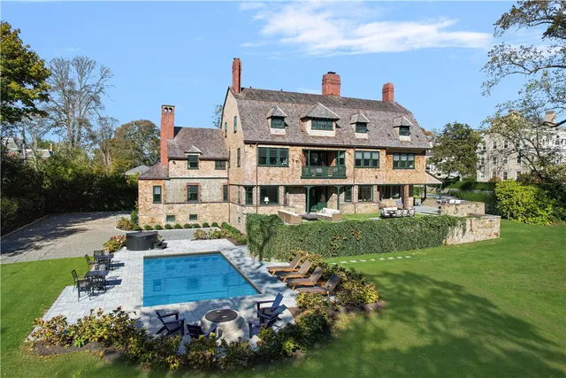 $20,000 | 7 Red Cross Avenue, Newport, RI 02840