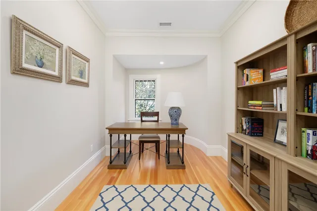 $20,000 | 7 Red Cross Avenue, Newport, RI 02840