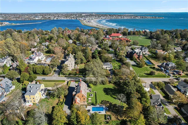 $20,000 | 7 Red Cross Avenue, Newport, RI 02840