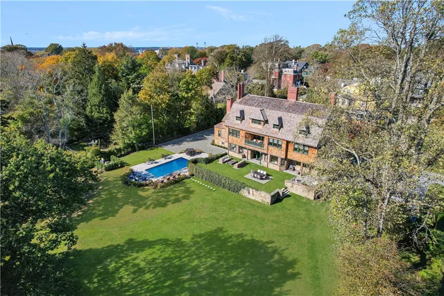 $20,000 | 7 Red Cross Avenue, Newport, RI 02840