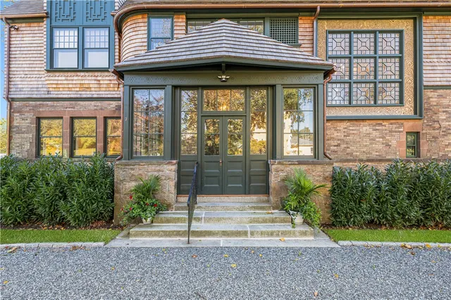 $20,000 | 7 Red Cross Avenue, Newport, RI 02840