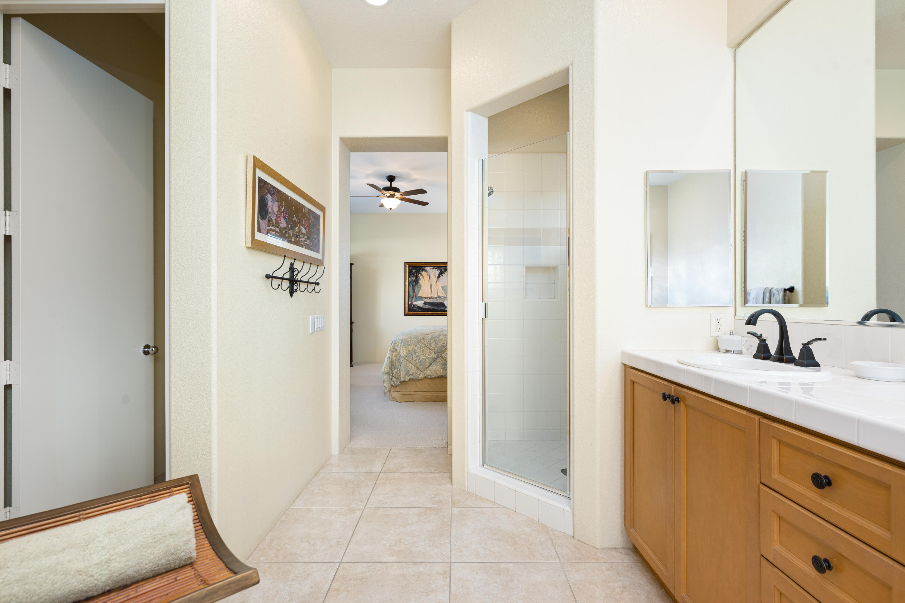 80824 Hermitage La Quinta, CA 92253 - Photo 25 of 49 a bathroom with a sink and a mirror
