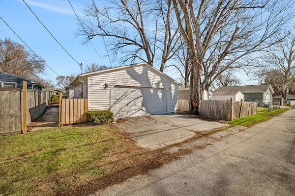 $215,000 | 409 McKinley Street, Morris, IL 60450