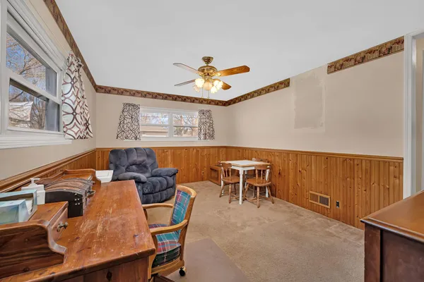 $215,000 | 409 McKinley Street, Morris, IL 60450