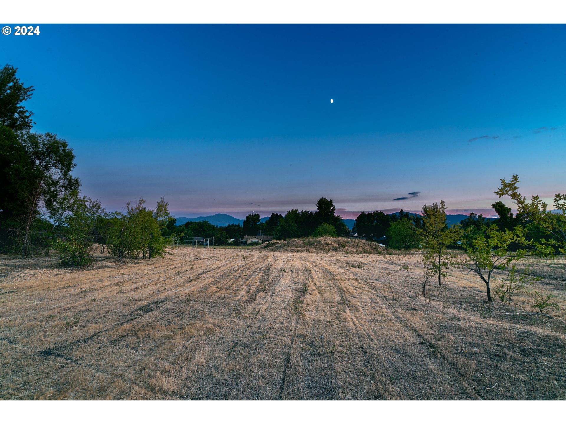 Springbrook Road Medford, OR 97504 - Photo 4 of 4 a view of an outdoor space and a yard