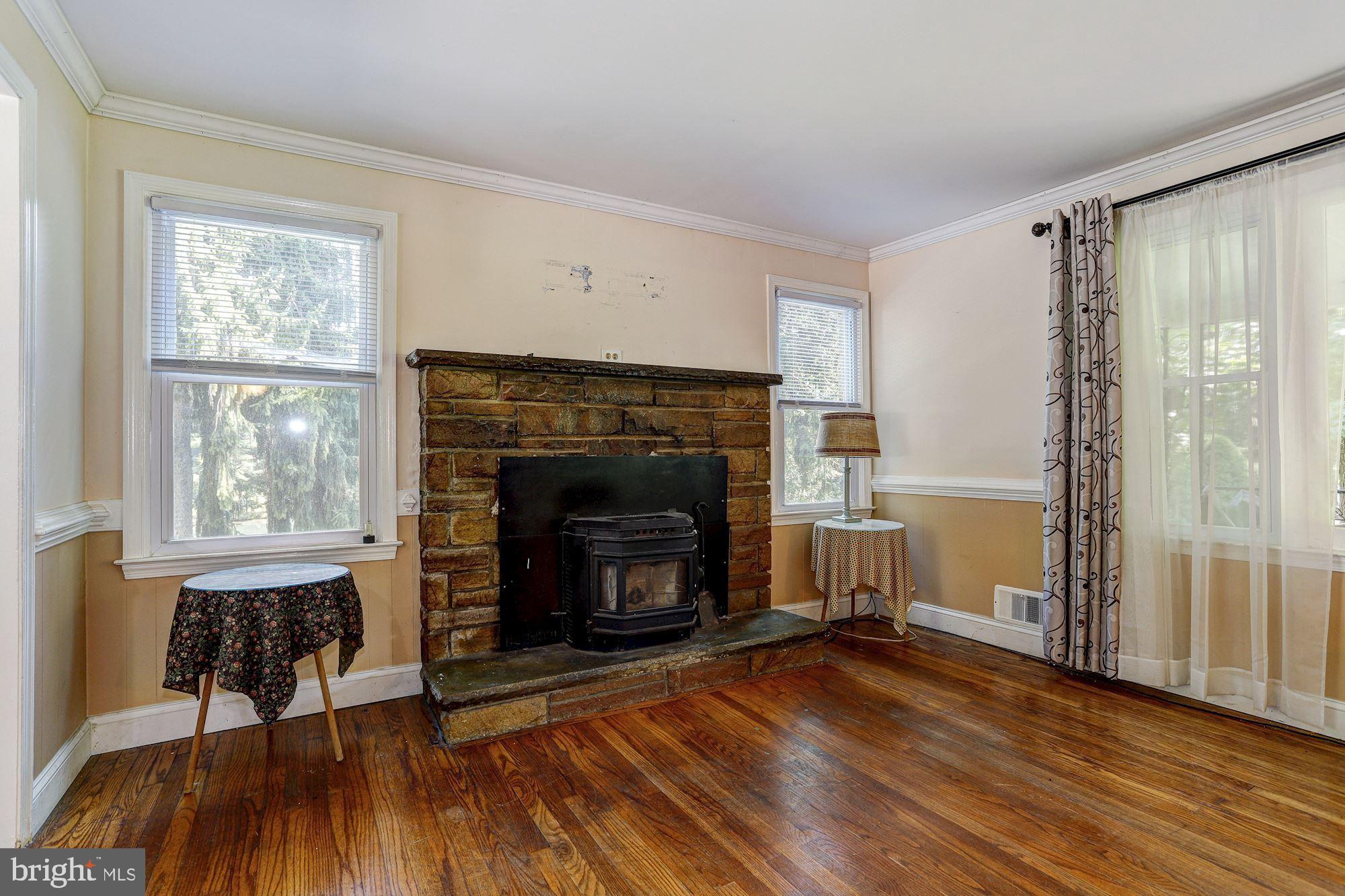 2618 Hoffman Mill Road Hampstead, MD 21074 - Photo 6 of 24 Living Room | Fireplace