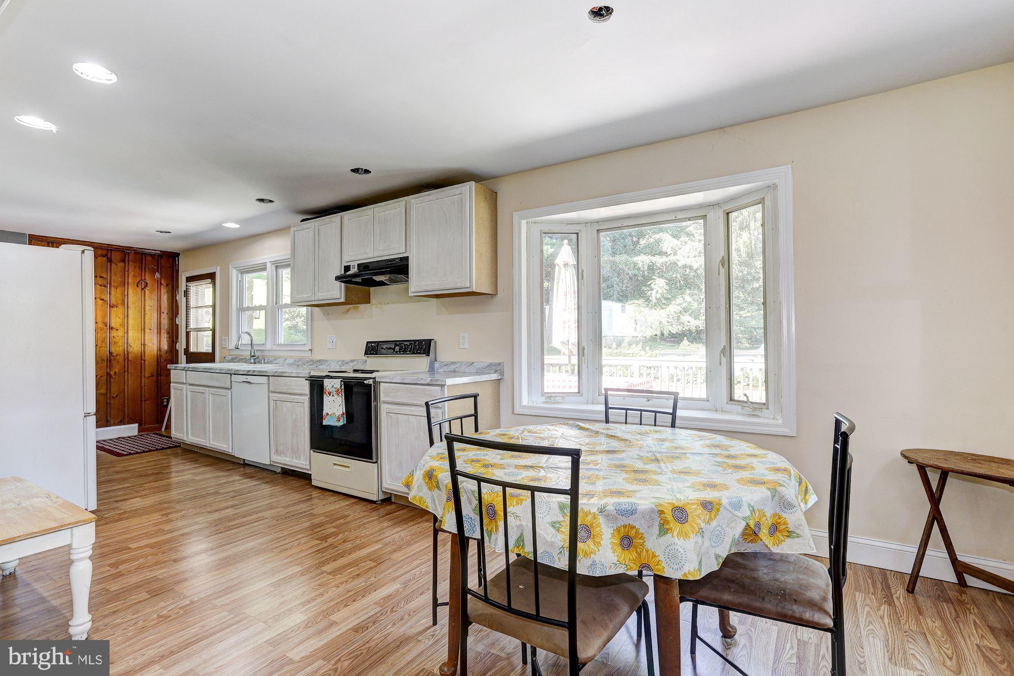 2618 Hoffman Mill Road Hampstead, MD 21074 - Photo 7 of 24 Breakfast Room | Bow Window