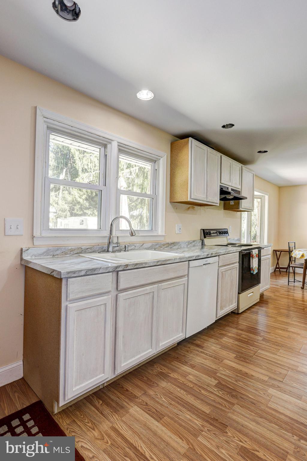 2618 Hoffman Mill Road Hampstead, MD 21074 - Photo 10 of 24 Kitchen