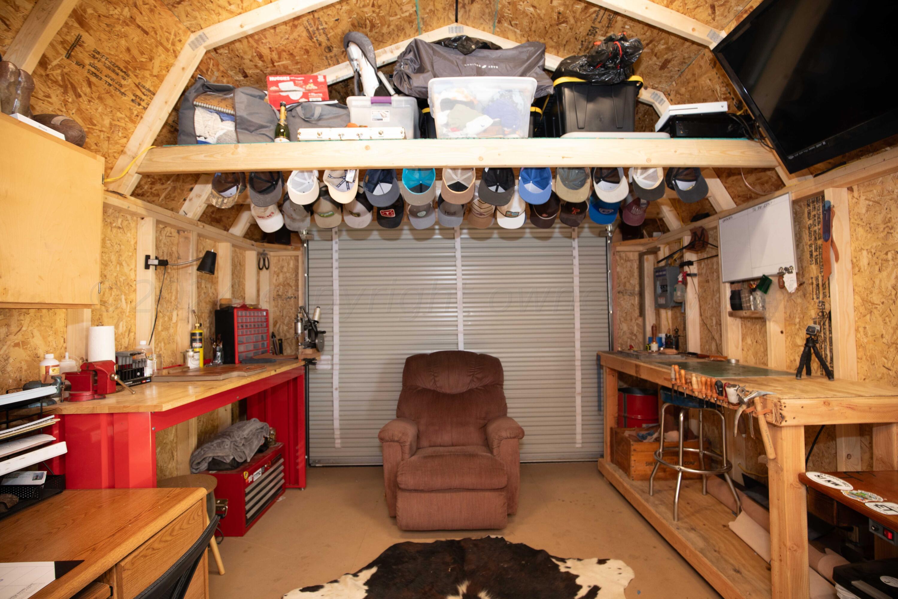 5804 Oakman Drive Amarillo, TX 79109 - Photo 26 of 48 a room with lots of different colored cloths