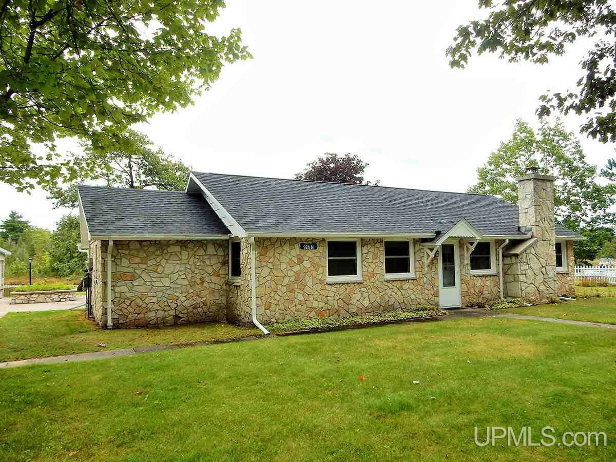 924 North Co Road Manistique, MI 49854 - Photo 1 of 32