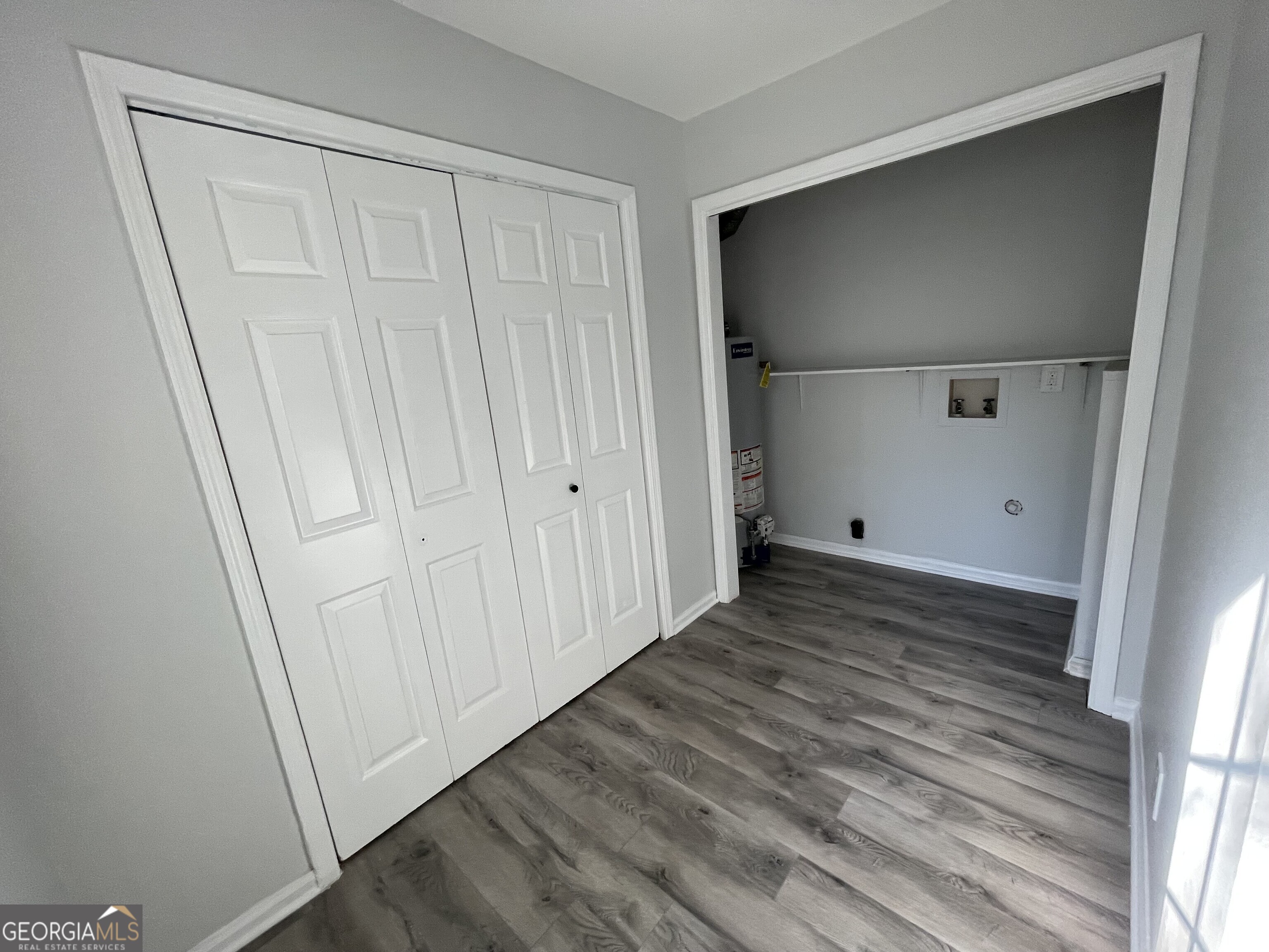 130 Springdale Court Macon, GA 31210 - Photo 6 of 14 a view of a hallway with wooden floor