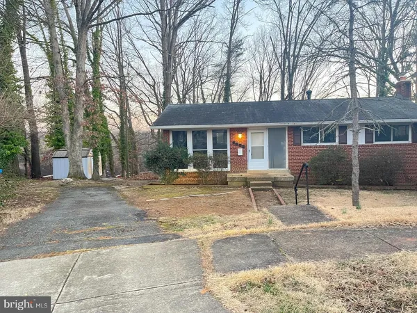 $3,200 | 6323 Fenton Court, Alexandria, VA 22312