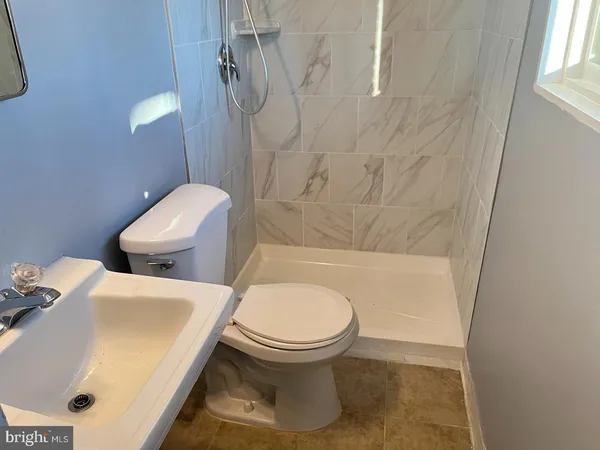 $3,200 | 6323 Fenton Court, Alexandria, VA 22312