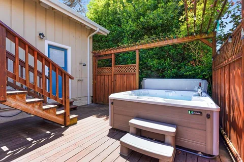$1,425,000 | 465 Los Altos Drive, Aptos, CA 95003