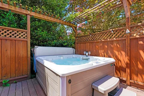 $1,425,000 | 465 Los Altos Drive, Aptos, CA 95003