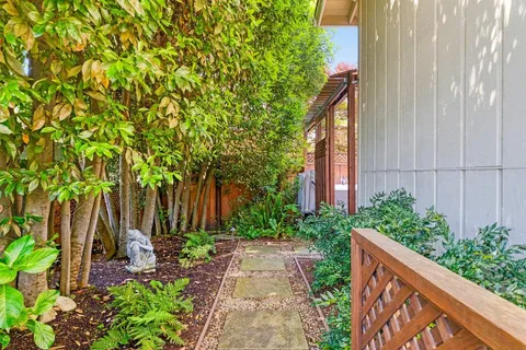 $1,425,000 | 465 Los Altos Drive, Aptos, CA 95003