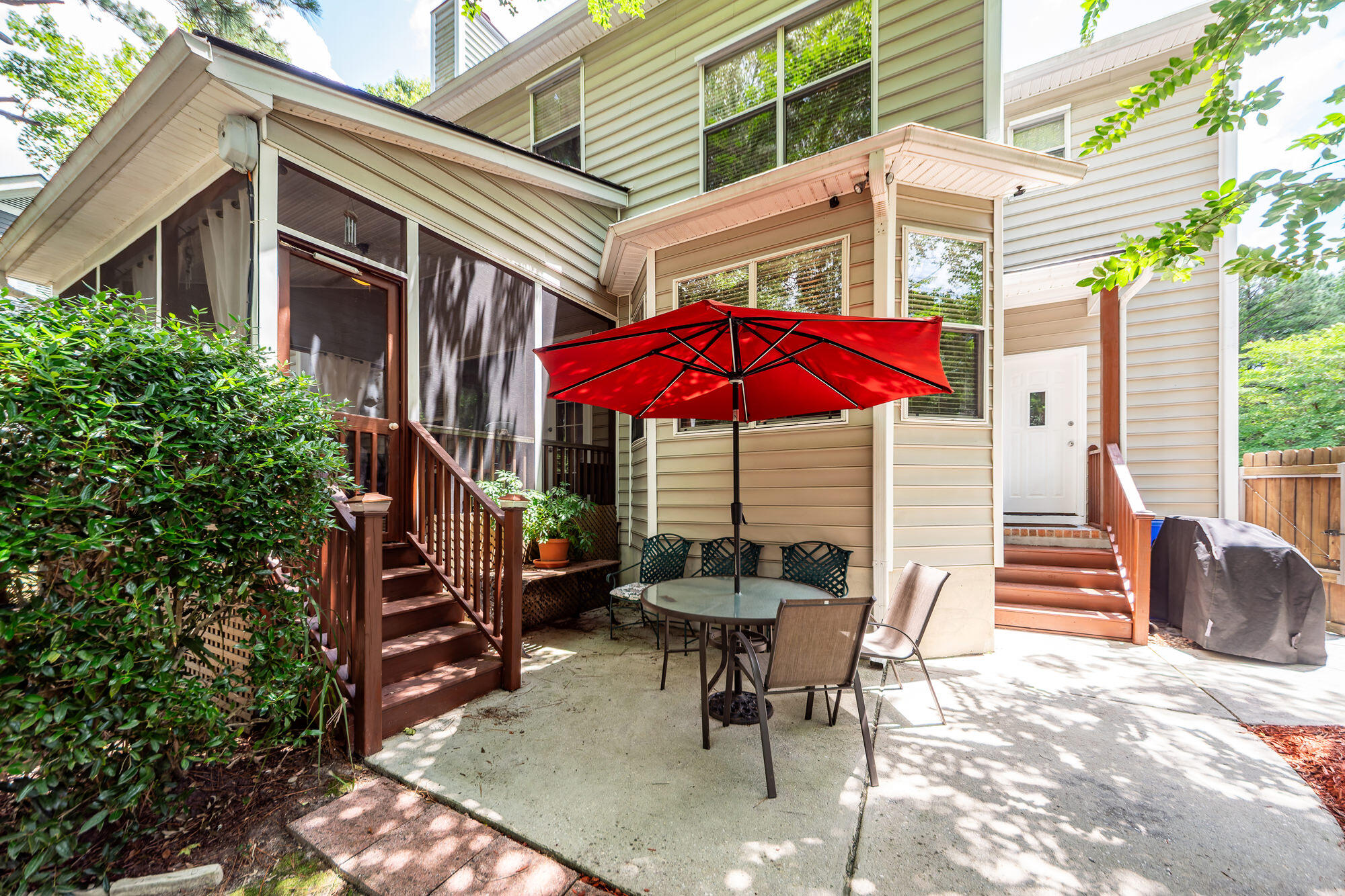 477 Commonwealth Road Mount Pleasant, SC 29466 - Photo 21 of 26 60