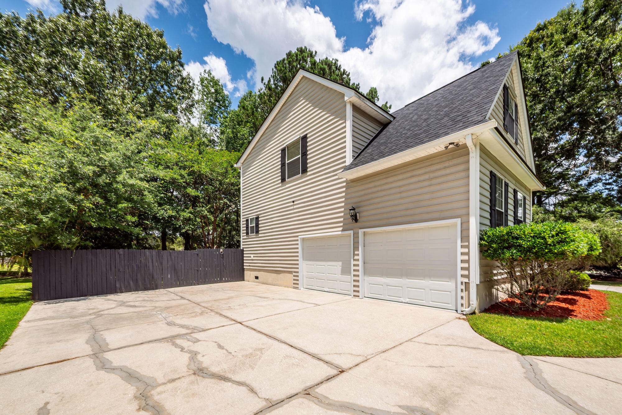477 Commonwealth Road Mount Pleasant, SC 29466 - Photo 3 of 26 76