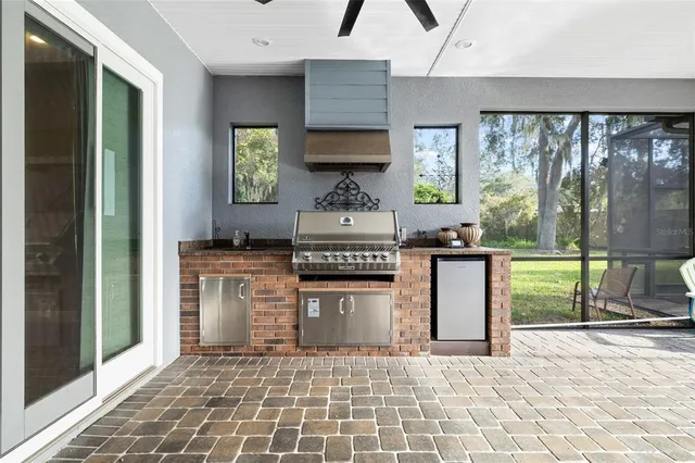 $985,000 | 6632 Cres Woods Circle, Lakeland, FL 33813