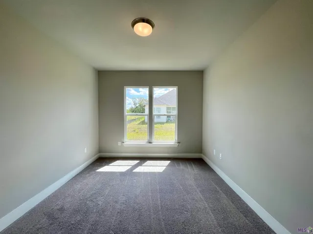 $2,300 | 22846 Balsam Drive, Denham Springs, LA 70726