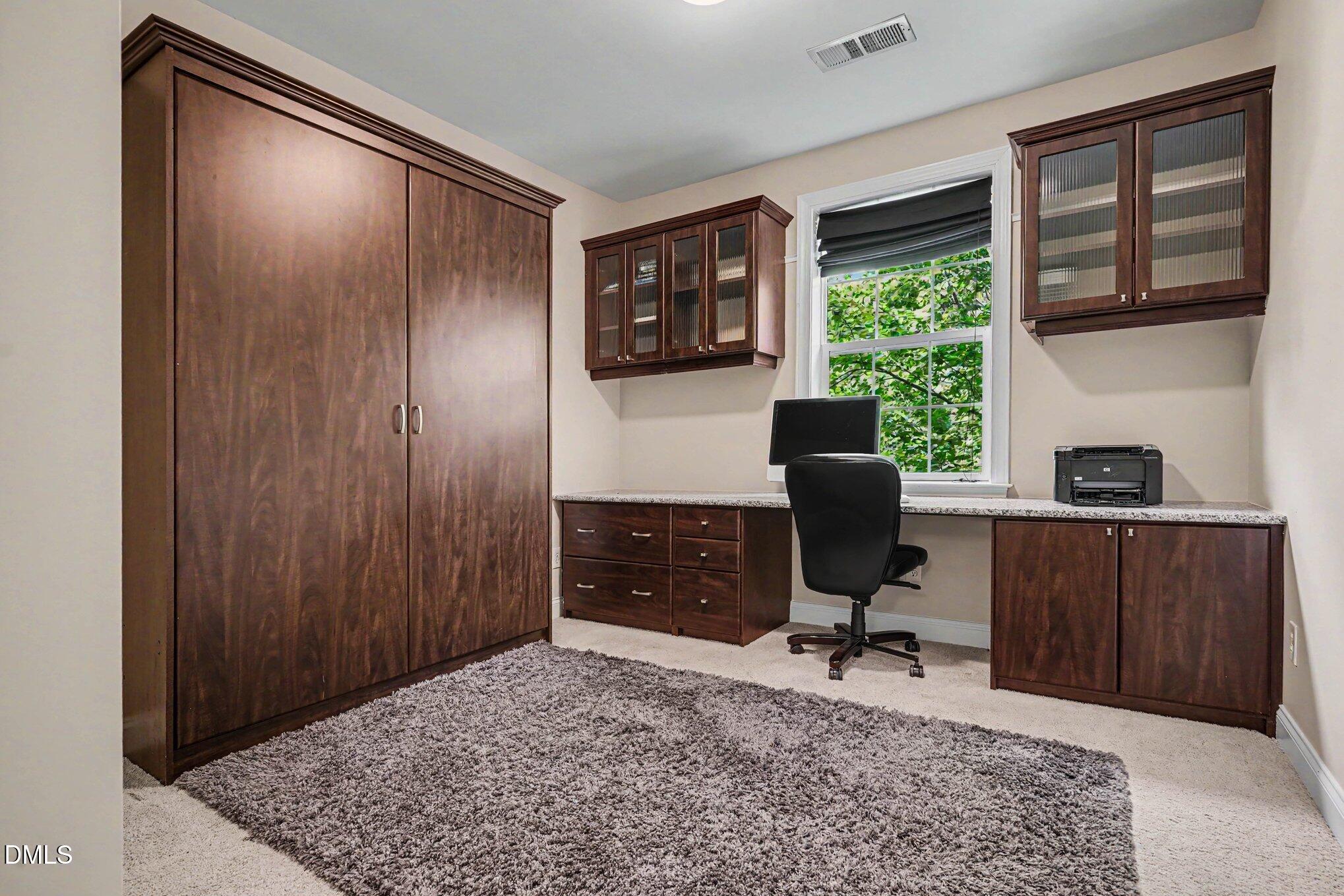 10400 Rosegate Court, Unit 303 Raleigh, NC 27617 - Photo 19 of 29 020_file_1519
