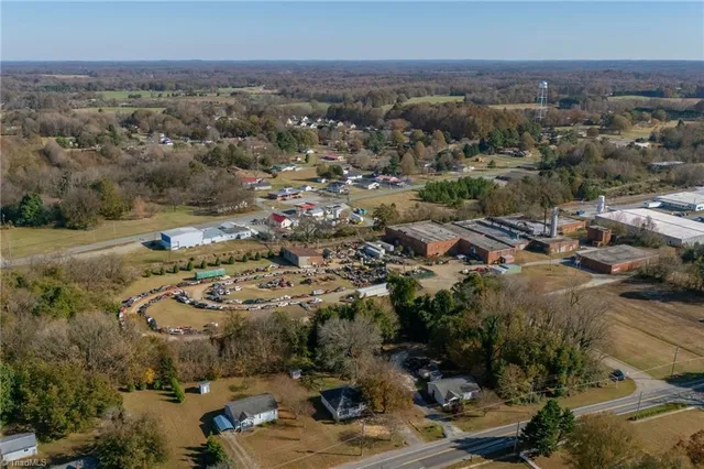 $238,500 | 409 South Fayetteville Street, Liberty, NC 27298