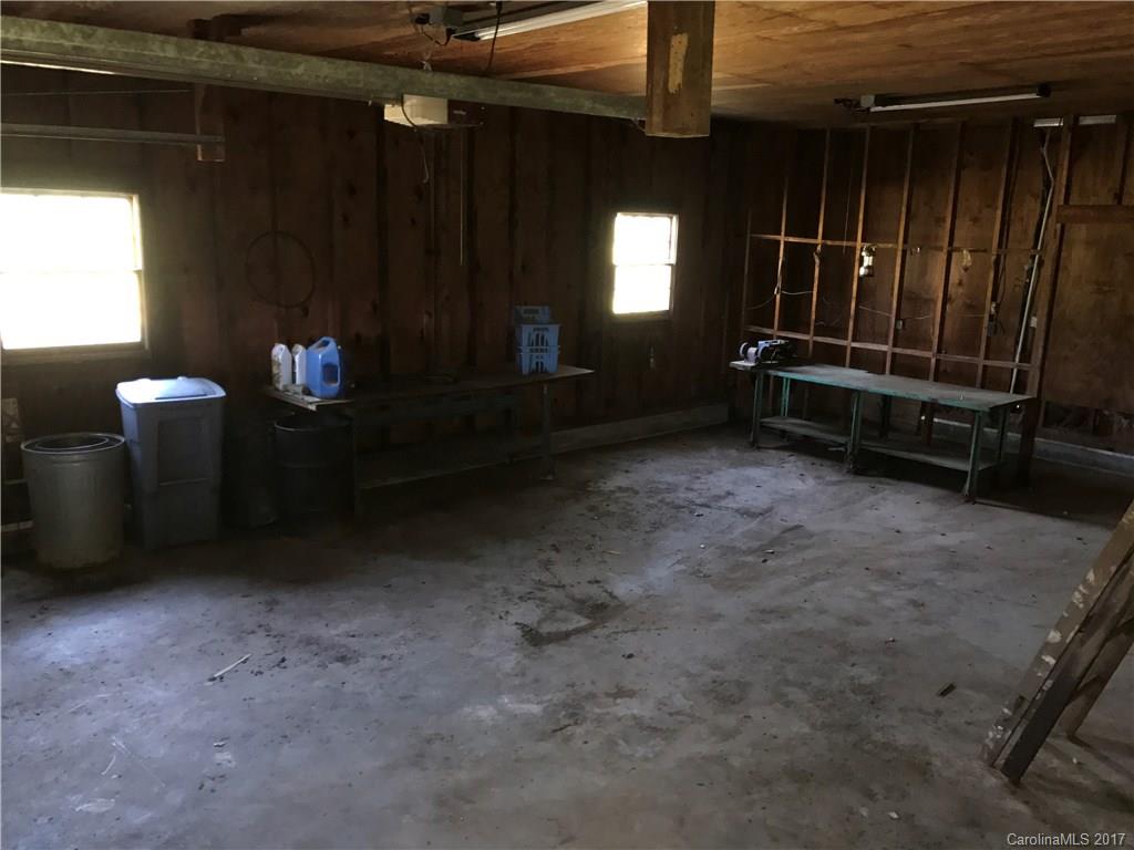 483 Chief Thomas Road Harmony, NC 28634 - Photo 12 of 16 Gallery Image 12