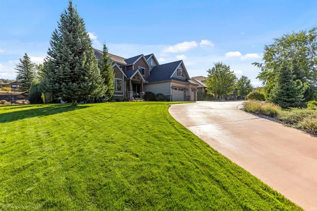 $1,192,000 | 21600 East Mill River Lane, Liberty Lake, WA 99019
