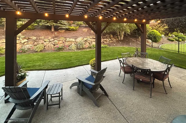 $1,192,000 | 21600 East Mill River Lane, Liberty Lake, WA 99019