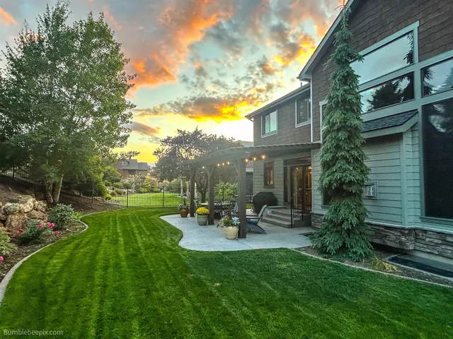 $1,192,000 | 21600 East Mill River Lane, Liberty Lake, WA 99019