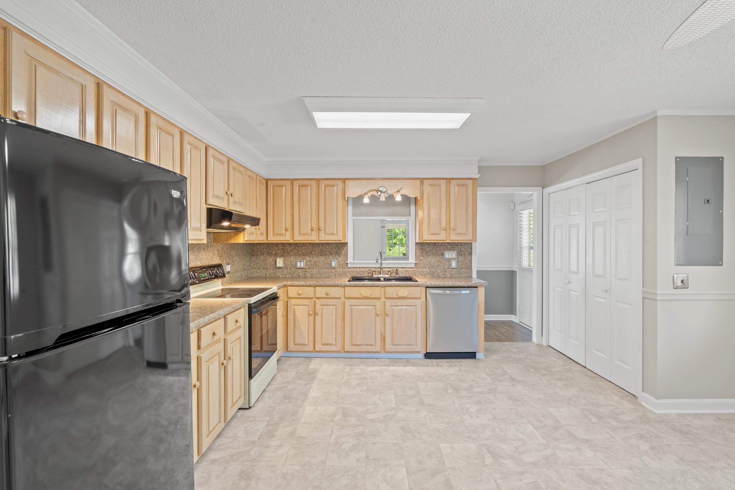 736 Millers Road Mullins, SC 29574 - Photo 4 of 38 Gallery Image 4