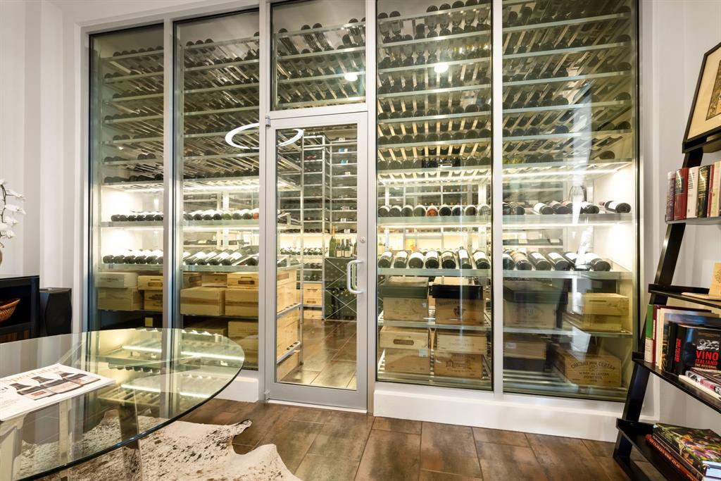 1717 Arts Plaza, Unit 2002 Dallas, TX 75201 - Photo 21 of 36