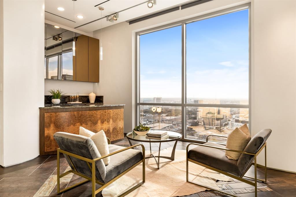 1717 Arts Plaza, Unit 2002 Dallas, TX 75201 - Photo 5 of 36 a outdoor living space with furniture