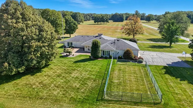 $1,950,000 | 1070 West 100 North, Angola, IN 46703