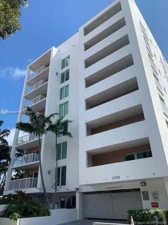 $2,000 | 2740 Southwest 28th Terrace, Unit 203, Miami, FL 33133