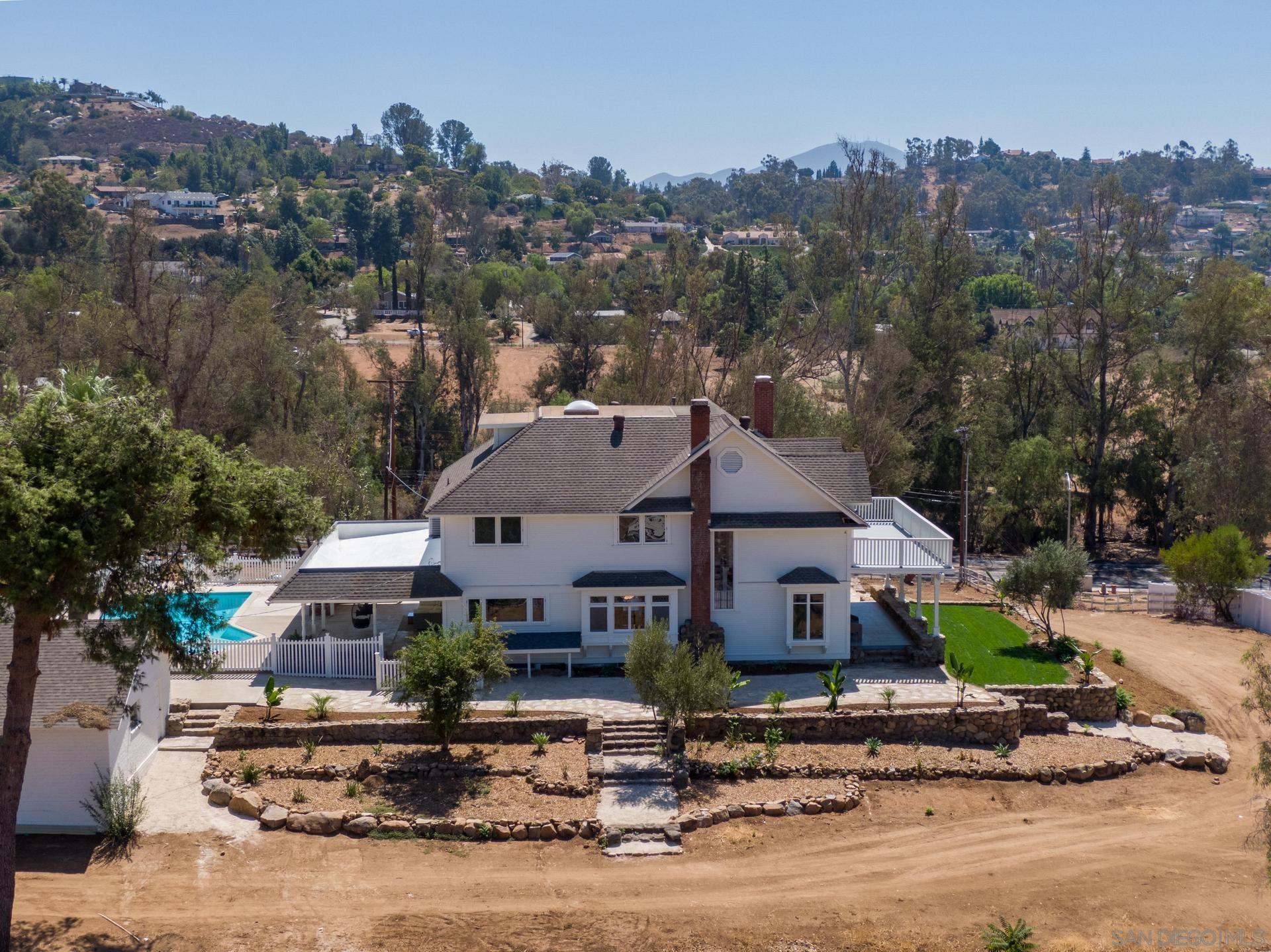 1758 Dehesa Road El Cajon, CA 92019 - Photo 38 of 44